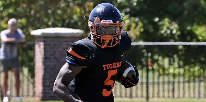 Michigan Wolverines trying to desperately hold onto lead for 5-star priority target, but an SEC program is trending quickly