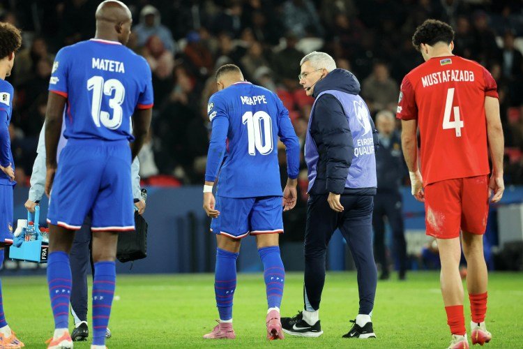 So So Sad:Mbappé leaves France’s game with ankle injury..