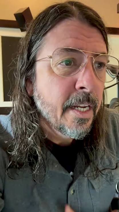 Dave Grohl vividly explained Foo Fighters’ deepest, most significant “problem” or challenge in recent years as navigating profound personal and professional loss, most notably the sudden death of drummer Taylor Hawkins in 2022, which…