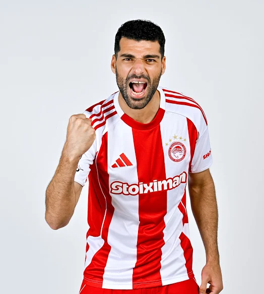 HC Vítor Pereira has announced Mehdi Taremi the latest and unstoppable player who will soon come to the city ground and change  the club as soon as…